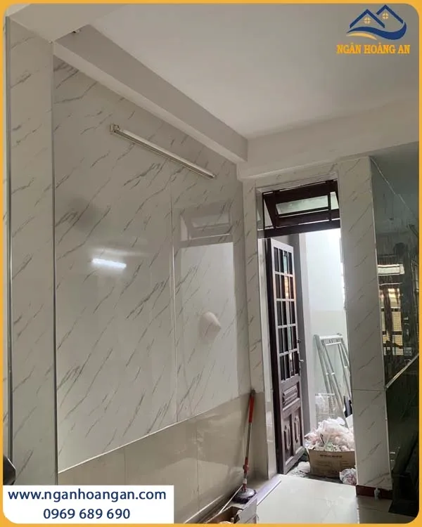 Không Gian Nội Thất Trở Nên Tinh Tế Khi Ốp Tường PVC Giả Đá Kosmos